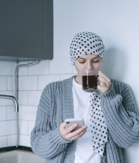 2-Ingredient Recipe That May Help Soothe a Cough and Throat
