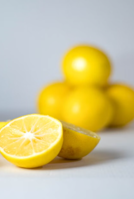 Vaseline and Lemon for Skin: What You Should Know